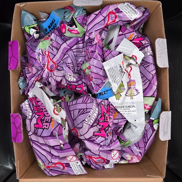 24x INVADER ZIM HANGERS - EXCLUSIVE BLIND BAG SEALED (FULL CASE) - Picture 6 of 10